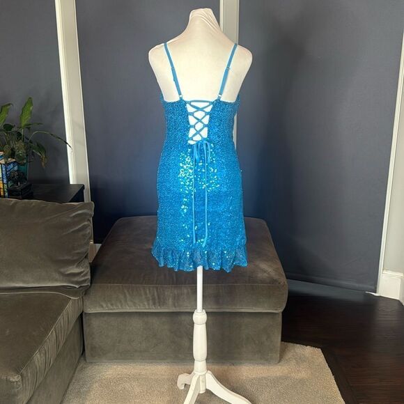 Women’s Blue Sequined Short Prom Party Homecoming Dress Ruffle Hem Size 8 - Picture 6 of 13